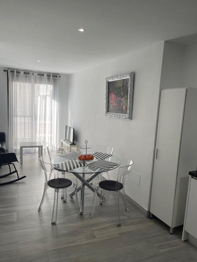 2 Gran8nerja Apartamento *