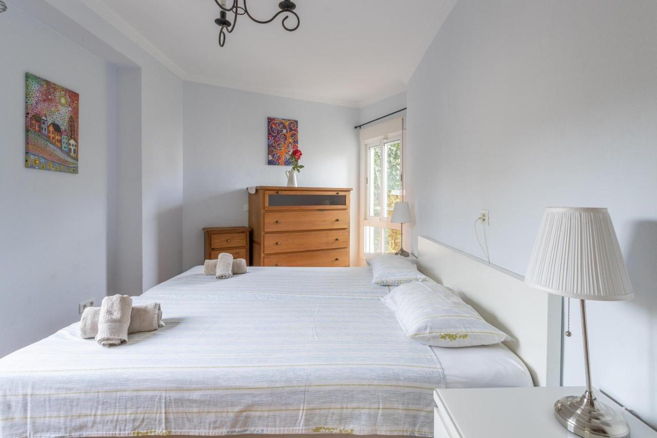Two Bed Near Burriana Apartment Nerja