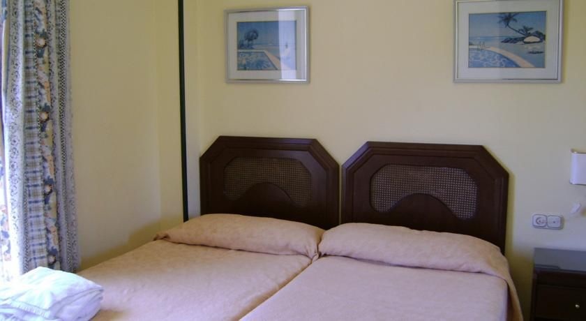 Mediterraneo Apts Nerja