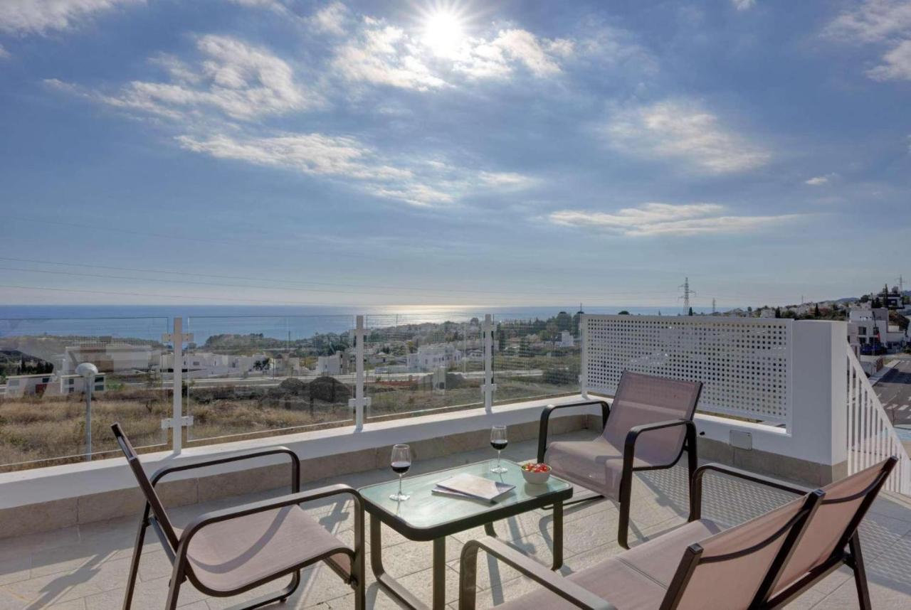 Capistrano Blue Uno Villa *