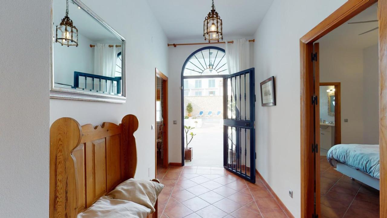 Luxury 5 Bed House Private Pool And Sea View Casa de férias *