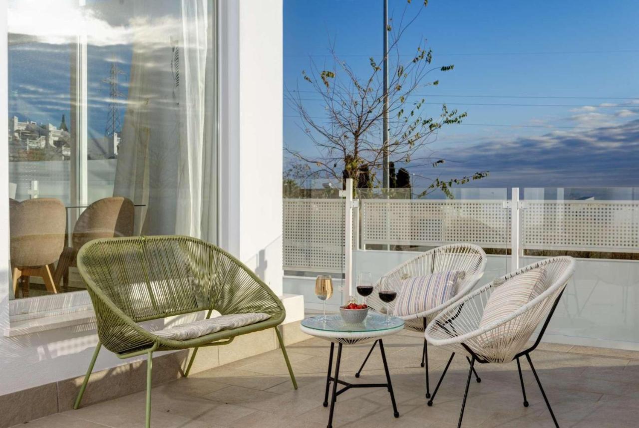 Capistrano Blue Uno Villa *