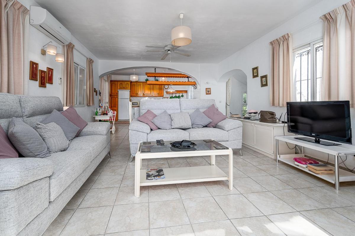 Chimenea With Pool And Lovely Garden * Nerja