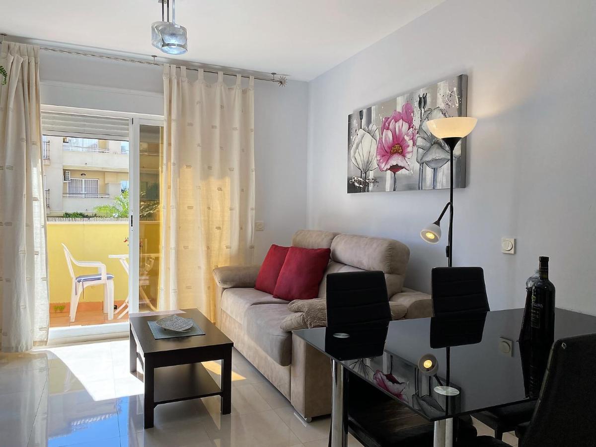 Triton Casasol Apartment *