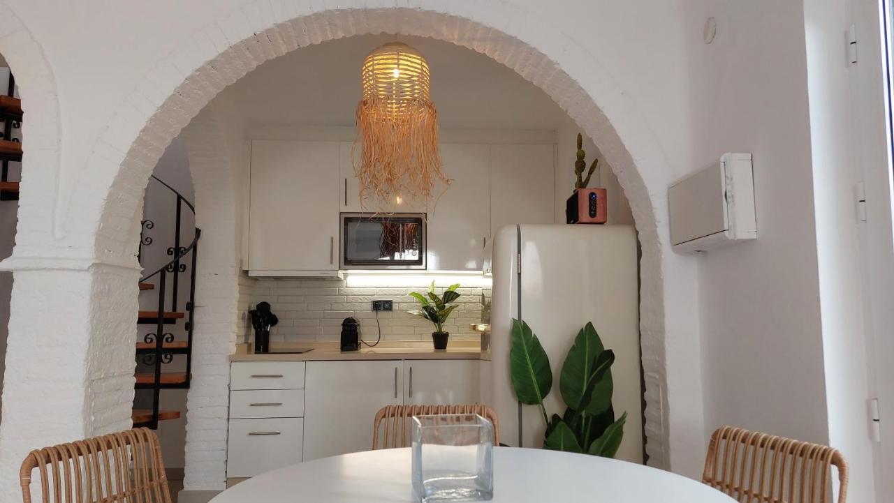 New Boho With Balcony, Private Garden And Communal Pool Casa de férias