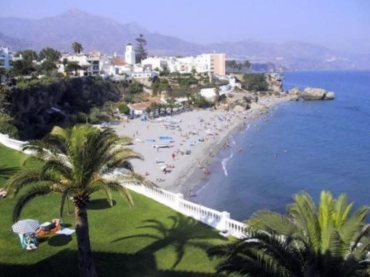 Palmeras 3, * Nerja