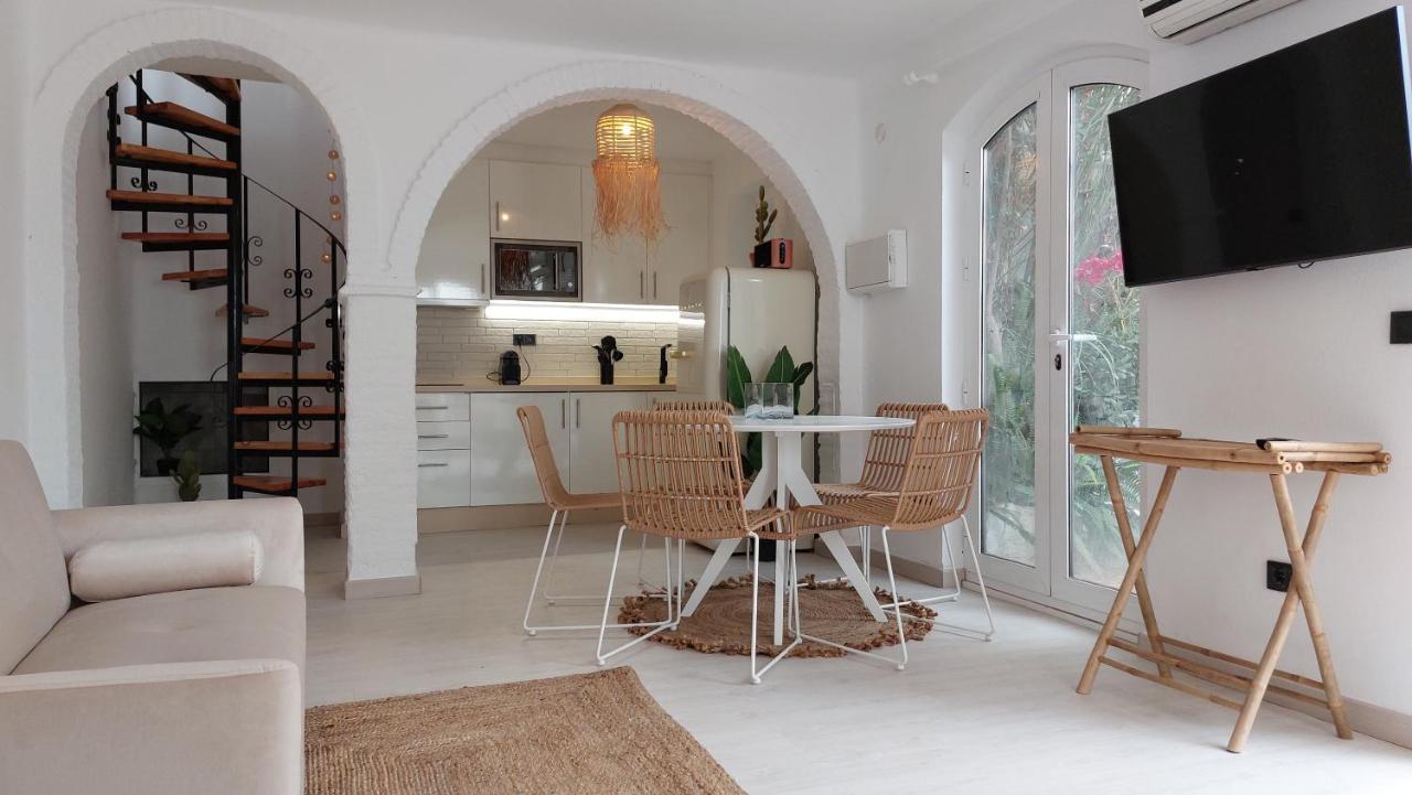 New Boho With Balcony, Private Garden And Communal Pool Сasa de vacaciones *