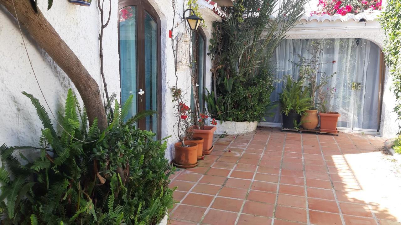New Boho With Balcony, Private Garden And Communal Pool Casa de férias