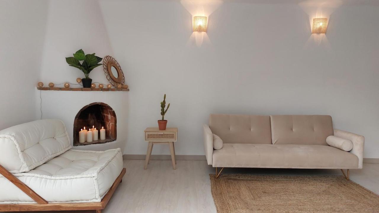Сasa de vacaciones New Boho With Balcony, Private Garden And Communal Pool Nerja