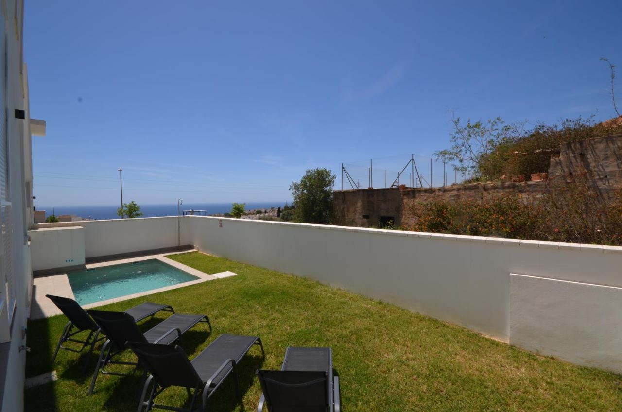 Villa Capistrano Blue 3 *