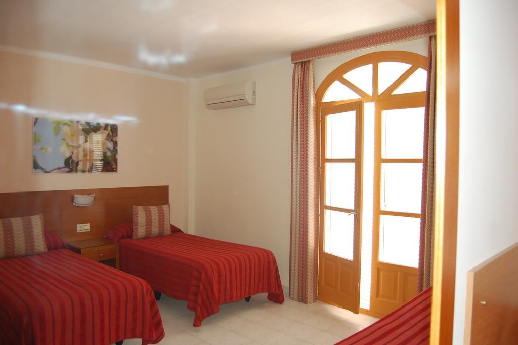 Marazul Albergue Nerja
