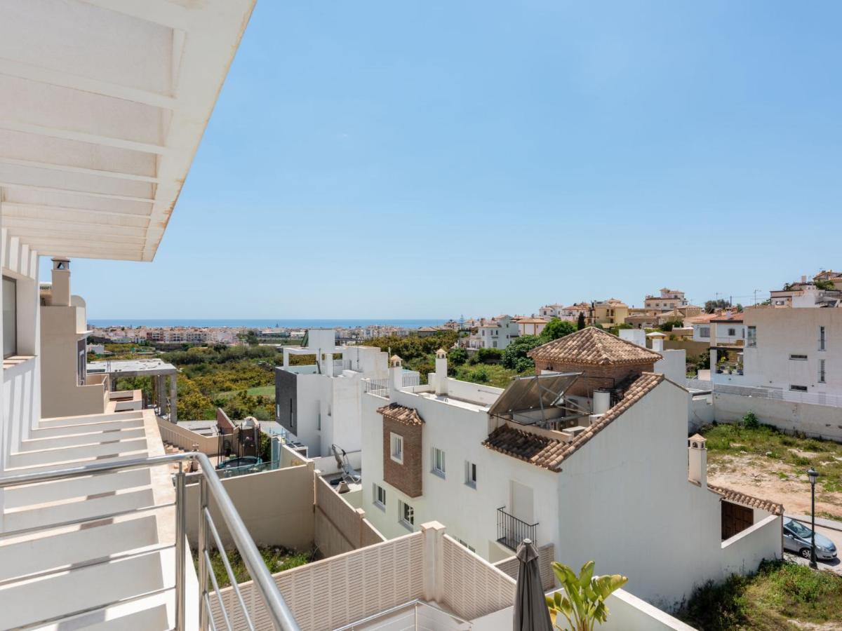 María Сasa de vacaciones Nerja