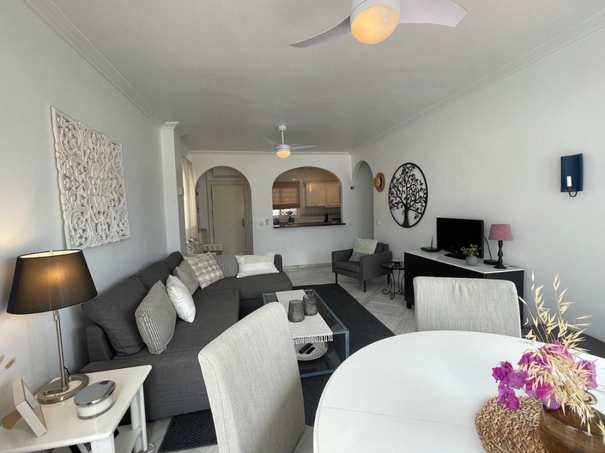 Apartamento Miramar - Luxury Near Burriana With Pool Nerja
