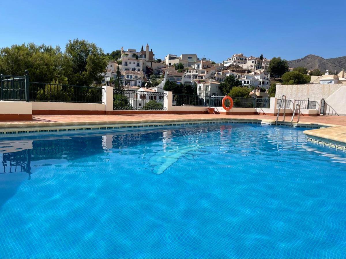 Miramar - Luxury Near Burriana With Pool Apartamento Nerja