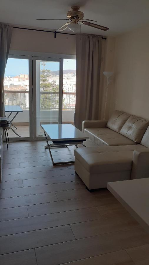 Amplío Piso Al Lado De La Playa En Apartamento Nerja