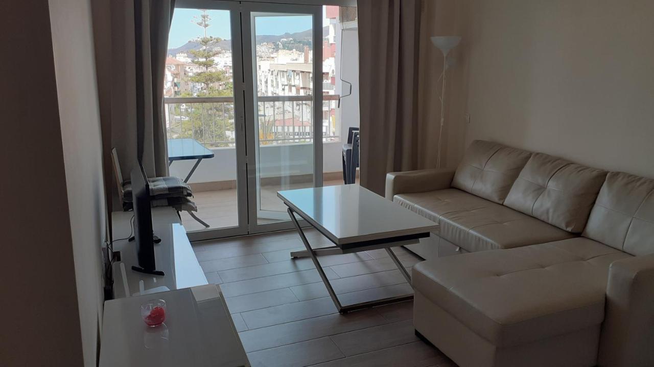 Apartamento Amplío Piso Al Lado De La Playa En *