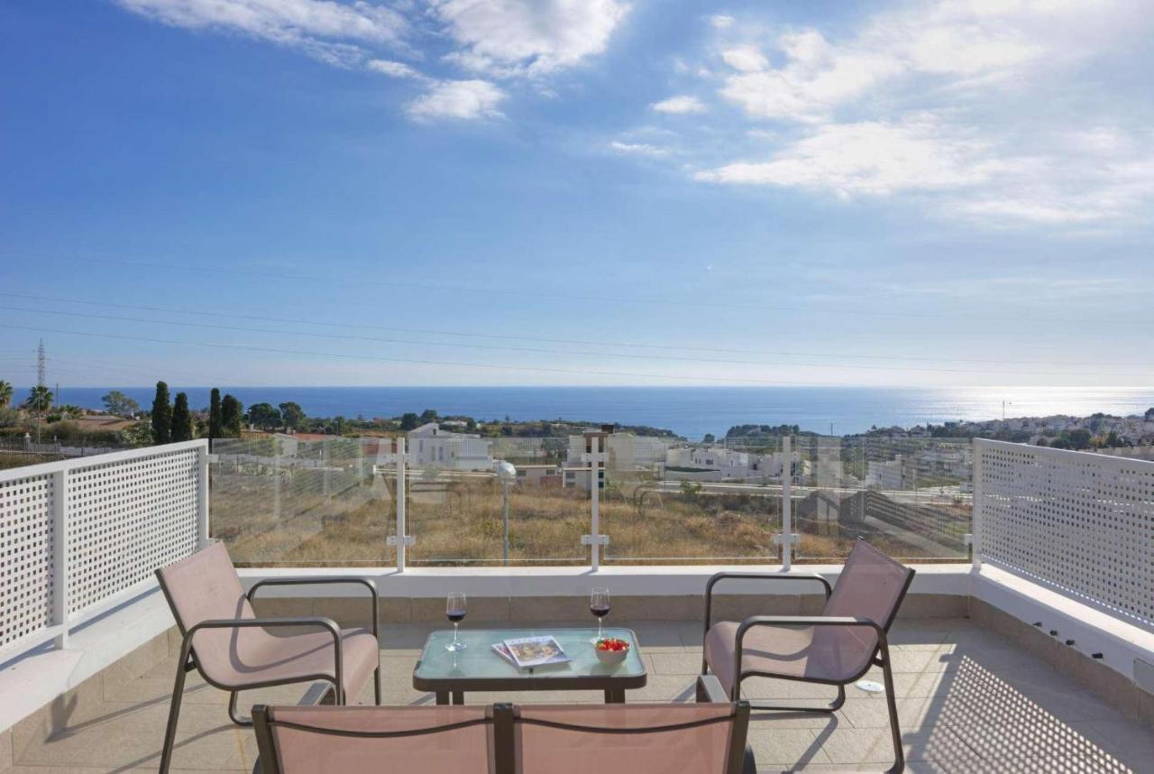 Villa Capistrano Blue Uno *