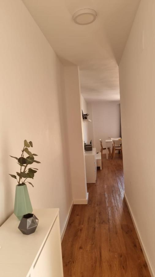 Piso Céntrico Reformado / In The Center Apartamento