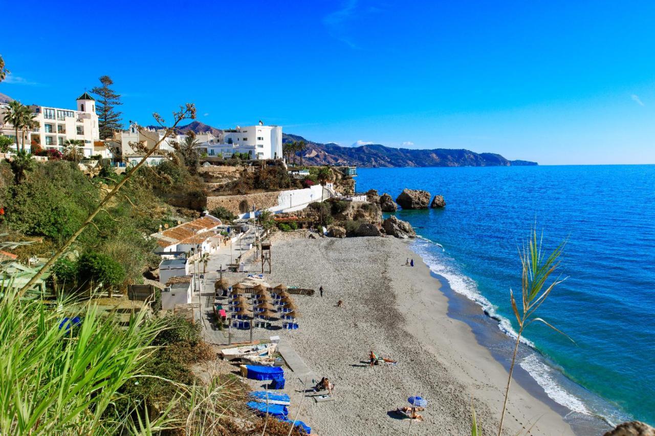 Acapulco Playa * Nerja