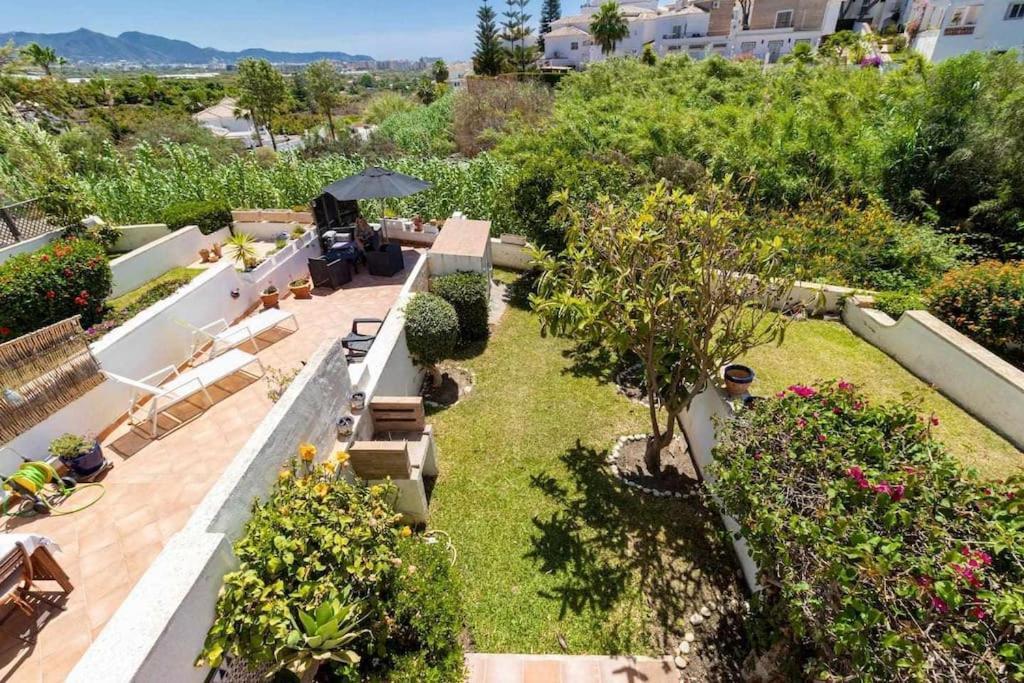 Apartamento Tropicana Townhouse, 2 Bedroom Next To The Pool Nerja