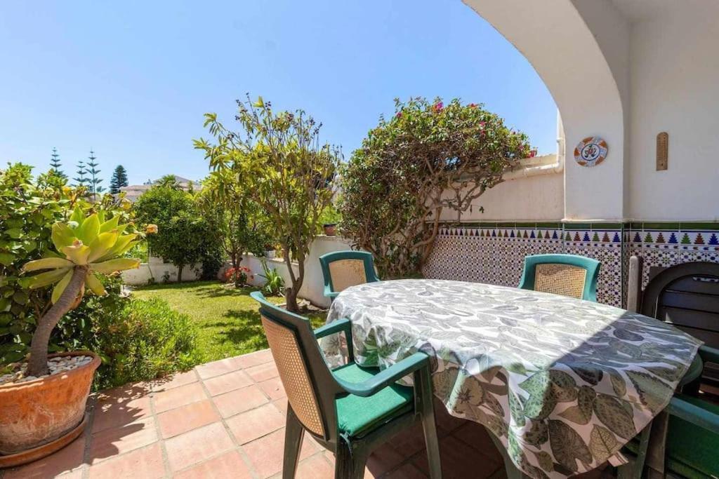 Apartamento Tropicana Townhouse, 2 Bedroom Next To The Pool *