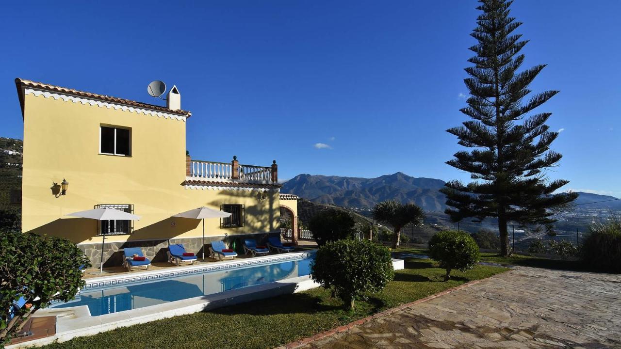 Views - By Casitas Select Pousada *