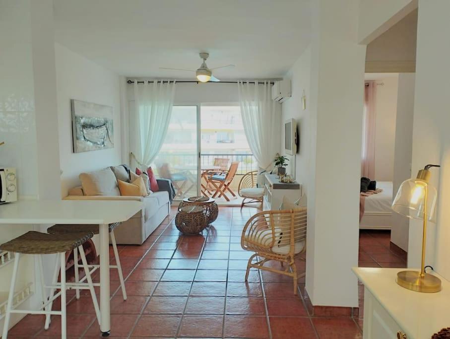 2 Bedroom With Sea Views, Acapulco Playa, Apartamento