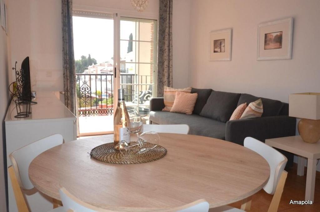 La Amapola, A Little Oasis With Sea View, 200 Meters From The Beach. Apartamento Nerja