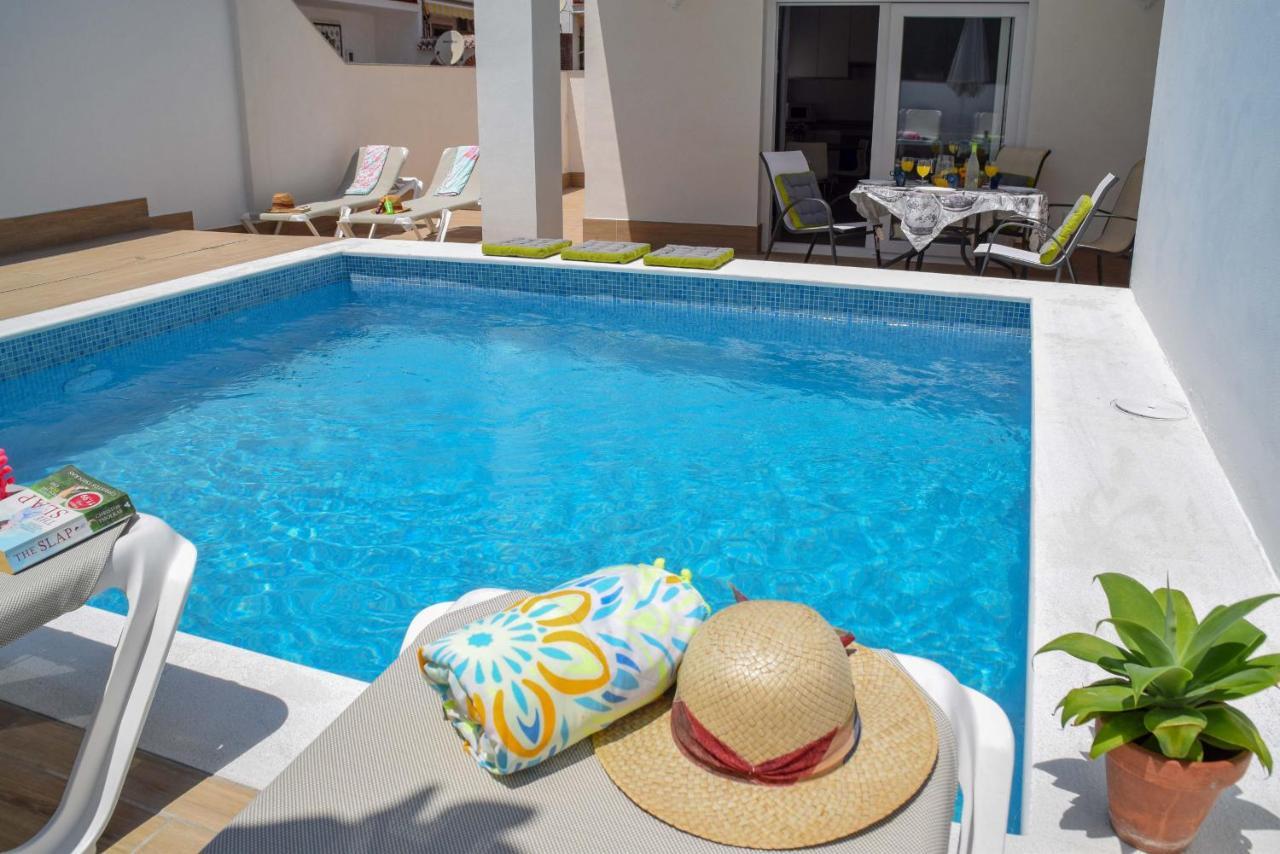 Villa Paradise - Valeria