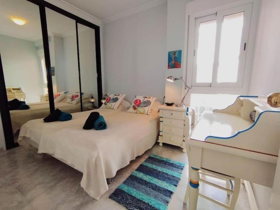 Apartamento Amazing 3 Bedroom Townhouse Close To Burriana, Nerja