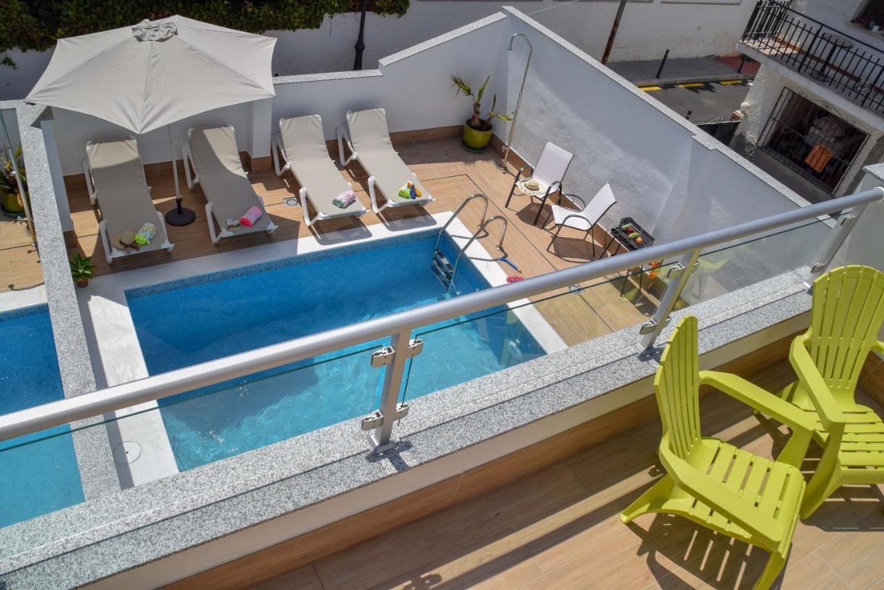 Paradise - Valeria Nerja