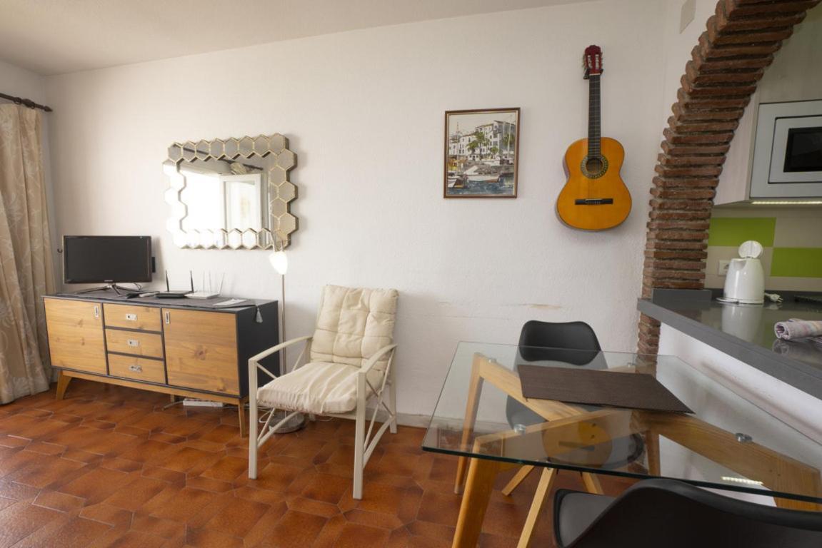 Apartamento Palmeras 72 Menyber Nerja