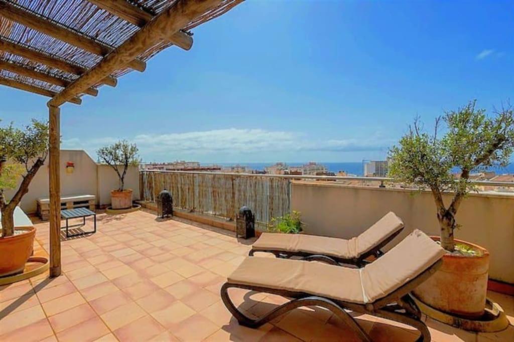 Penthouse With Amazing Sea Views And Parking *