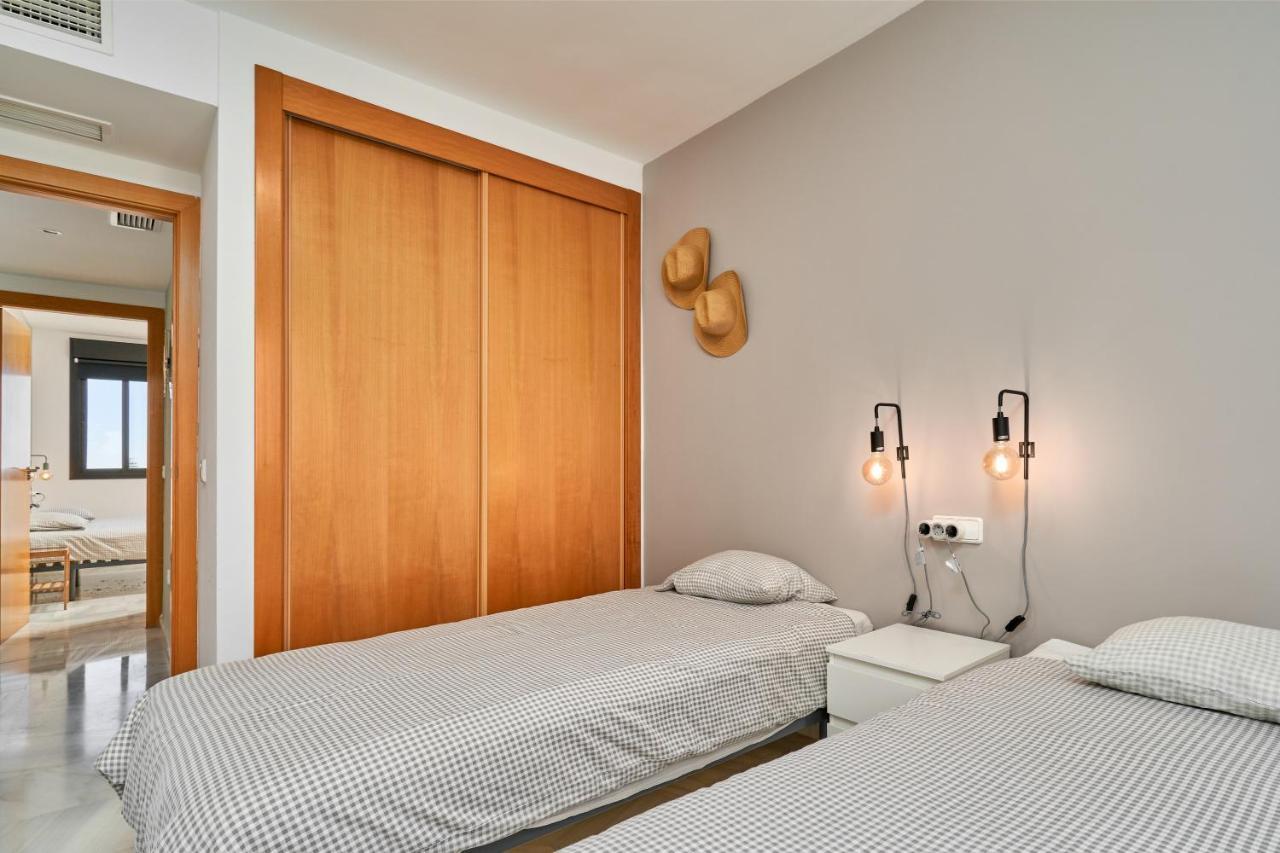 2-bedroom With Seaview Apartment
