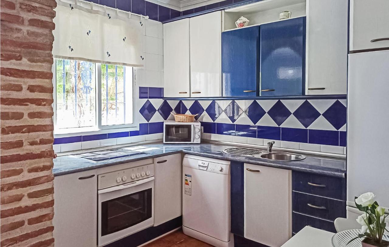 Holiday home 4 Bedroom Gorgeous In Frigiliana *