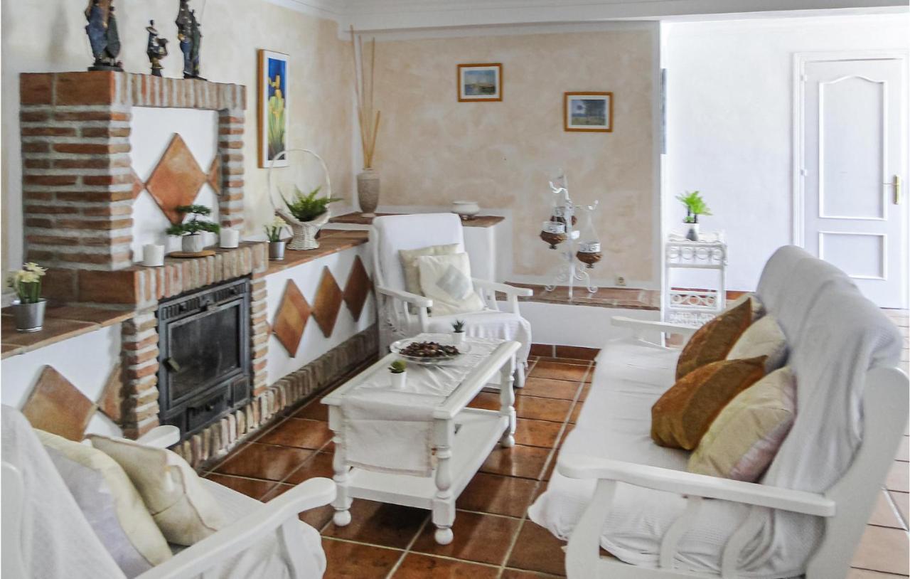 4 Bedroom Gorgeous In Frigiliana Holiday home *