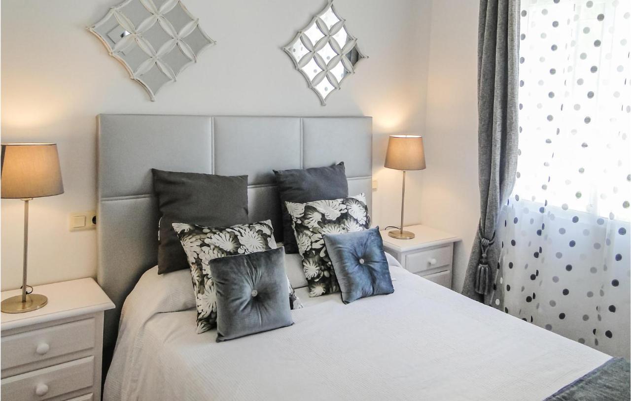 4 Bedroom Gorgeous In Frigiliana *