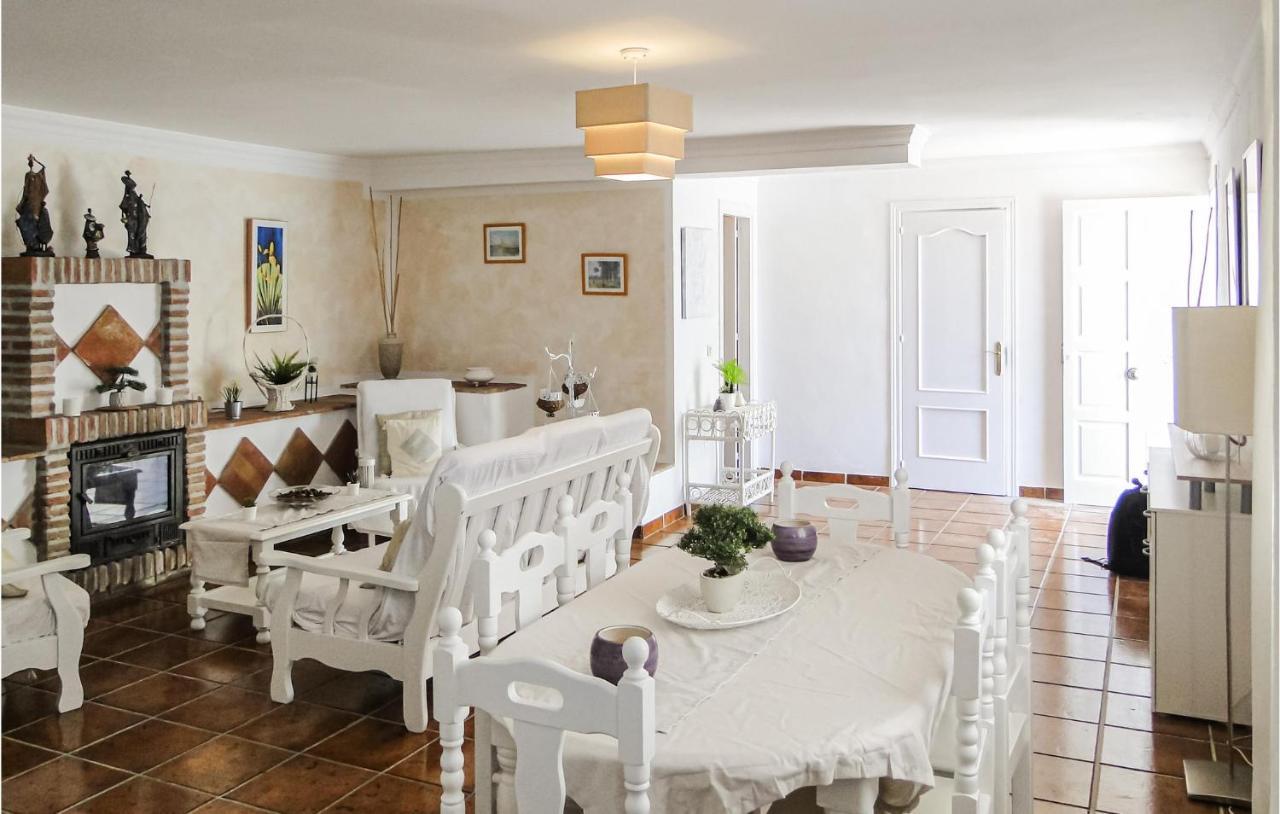 Holiday home 4 Bedroom Gorgeous In Frigiliana