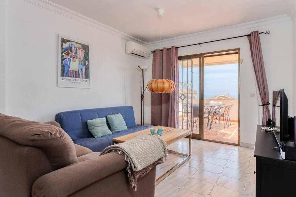 Urb Tropicana, 2 Bedroom *