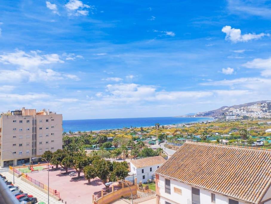 Apartment Spacious 4 Bedroom With Parking In Town Centre, Nerja