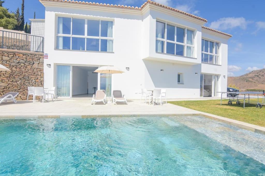 Gran Con Bonitas Vistas Villa *