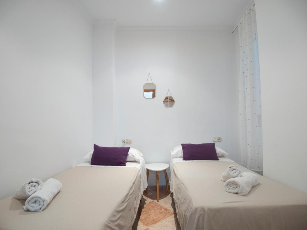 Orange Square Apartment