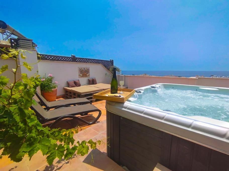 Apartamento Penthouse With Jacuzzi And Spectacular Sea Views