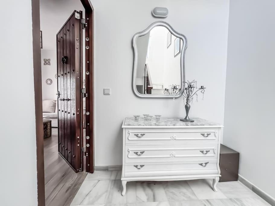 Apartment 2 Bedroom With Large Private Terrace