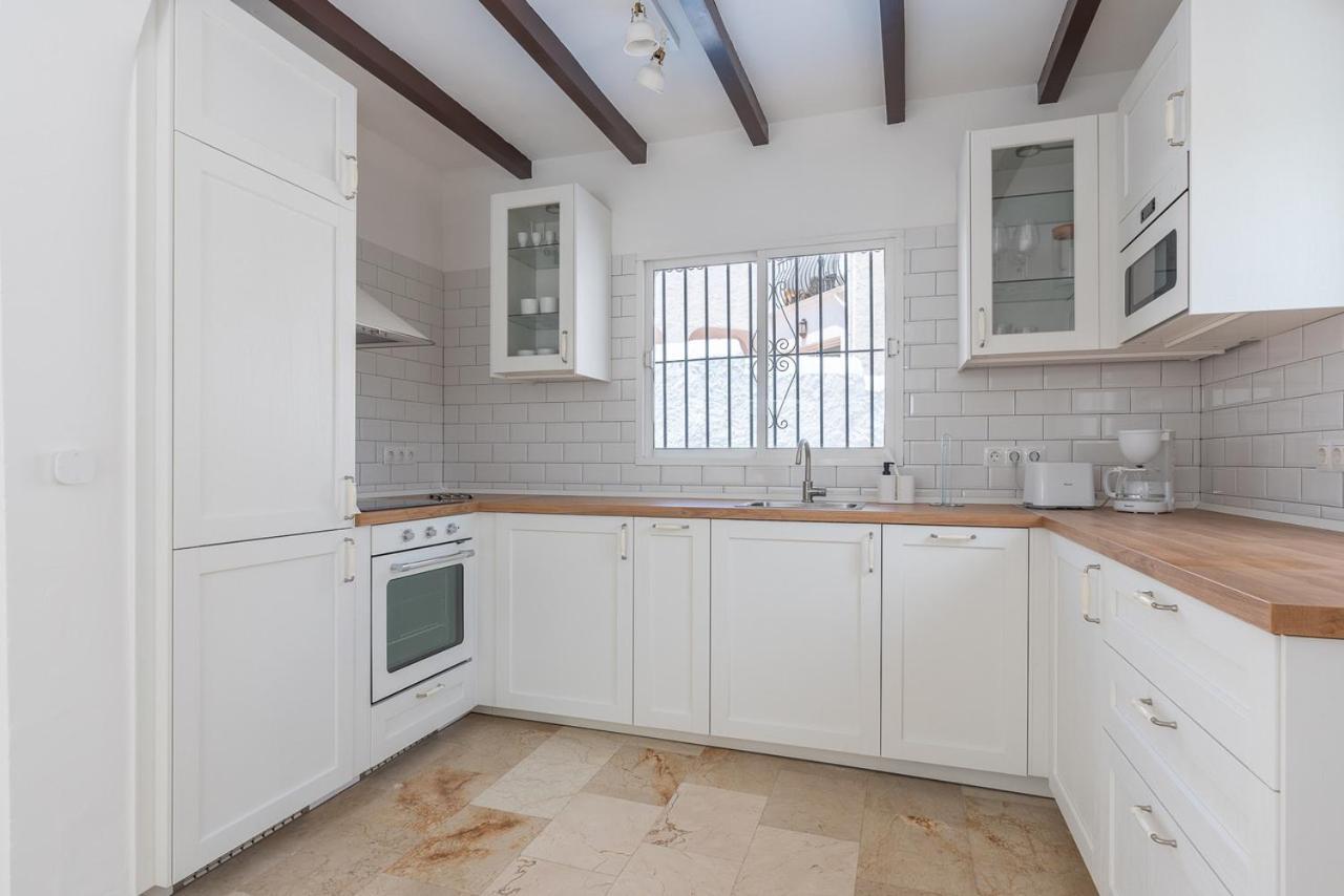 Lovely House With Private Pool In Burriana! Casa de férias Nerja