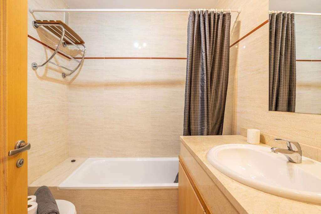 Penthouse With Jacuzzi And Spectacular Sea Views Apartamento