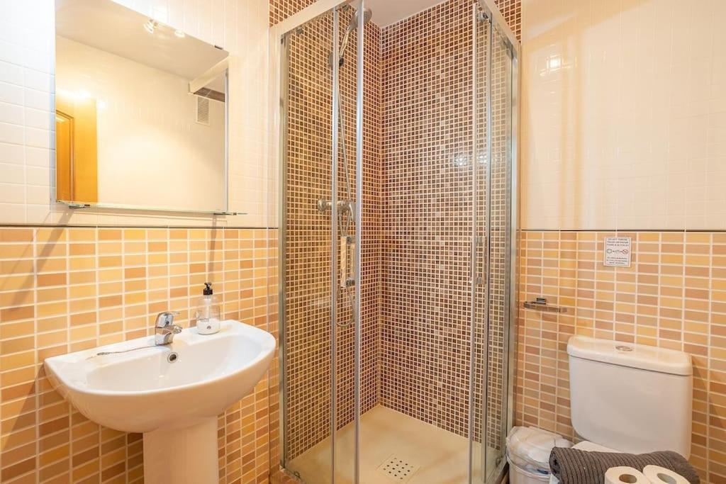 Apartamento Penthouse With Jacuzzi And Spectacular Sea Views Nerja