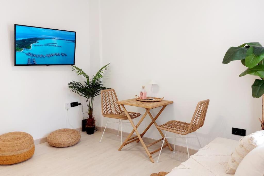 Boho With Patio In Centre And Close To Nerja