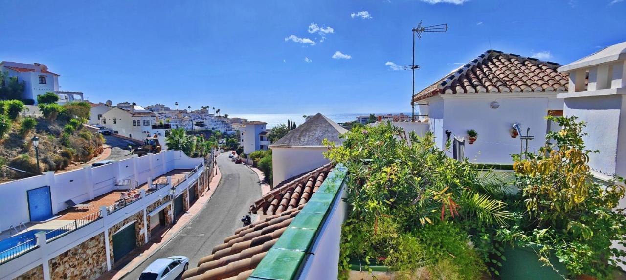 Ap389 - Pueblo Mediterraneo