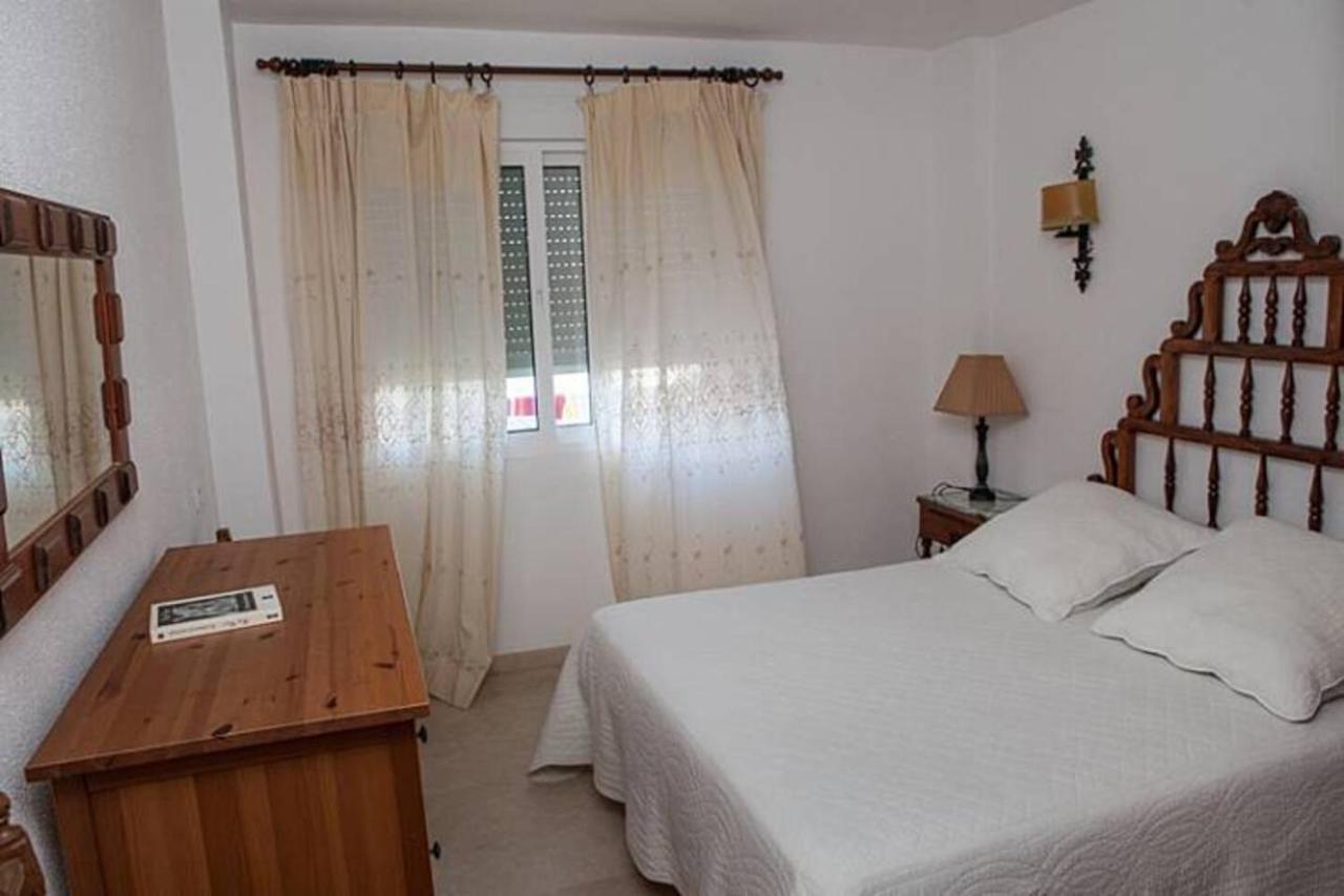Apartamento En Nerja. Primera Linea De Playa